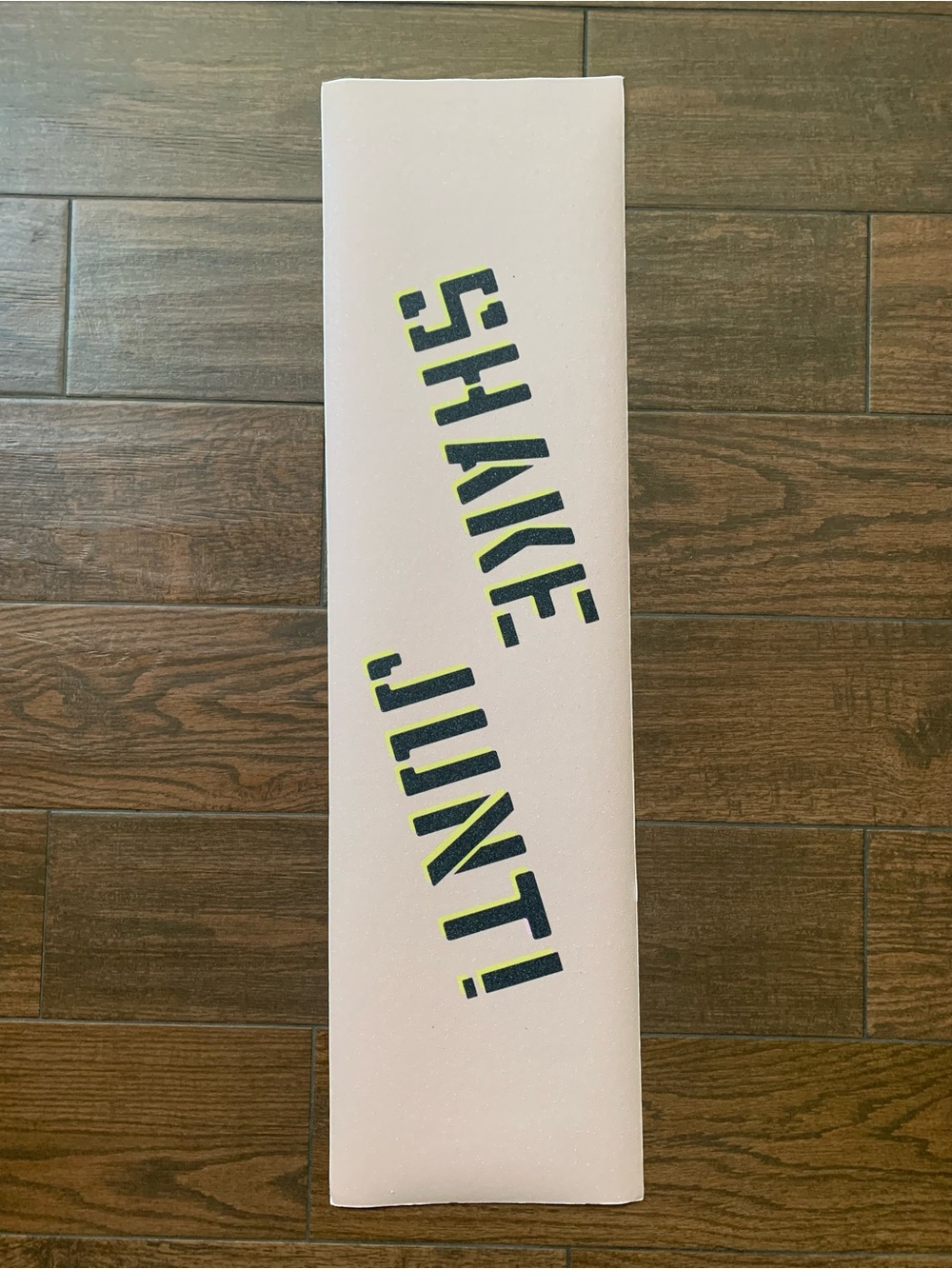 Shake junt! Skateboarding grip tape